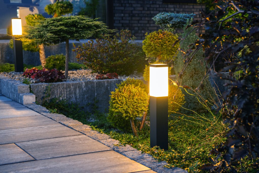 Solar bollard lights for driveway