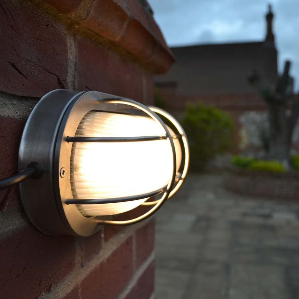 Astron Solar Bulkhead Light key features