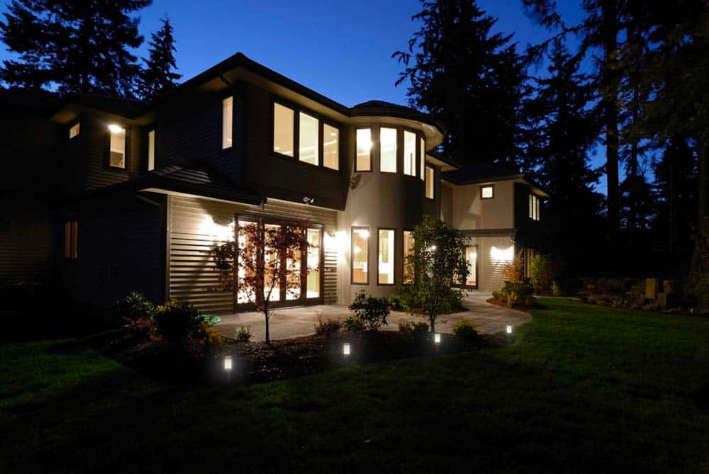 Mini London Solar Post Lights (Set Of 4) key features