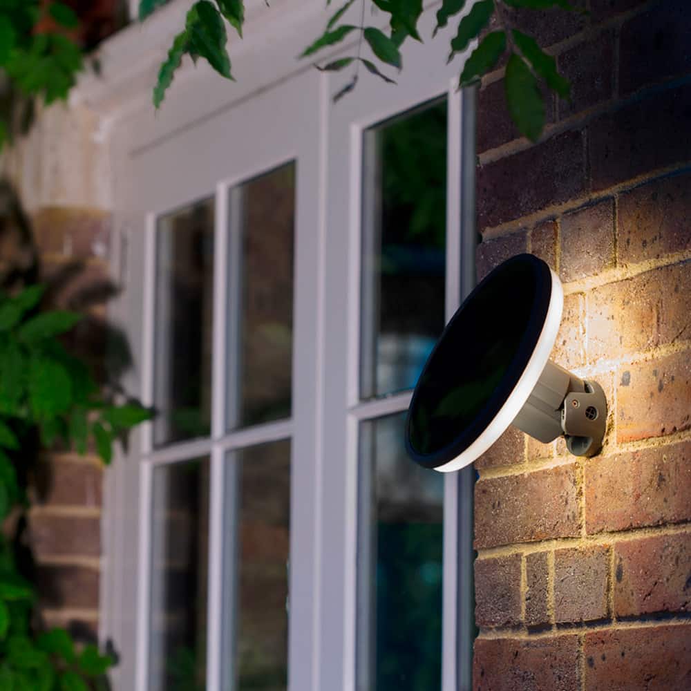 Halo Solar Wall Light key features