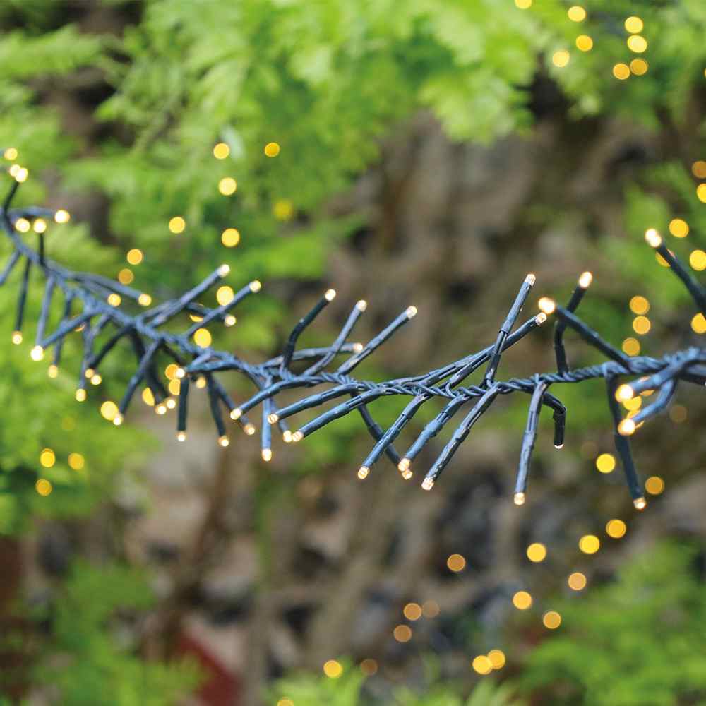 Camden USB Solar Cluster Fairy Lights - 640 LEDs - Powered By Leaf key features