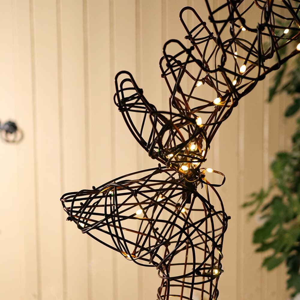 Lapland USB Solar Christmas Rattan Reindeer - Powered By Leaf key features