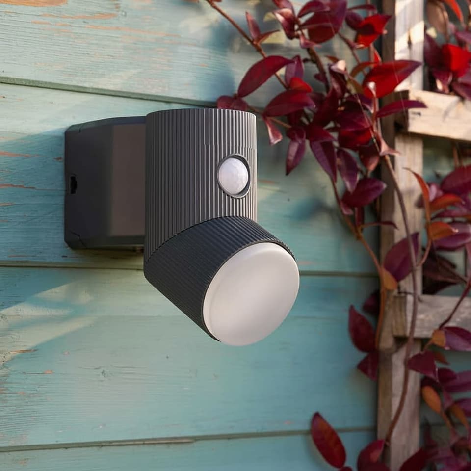 SentryTwist Solar Security Light view 1
