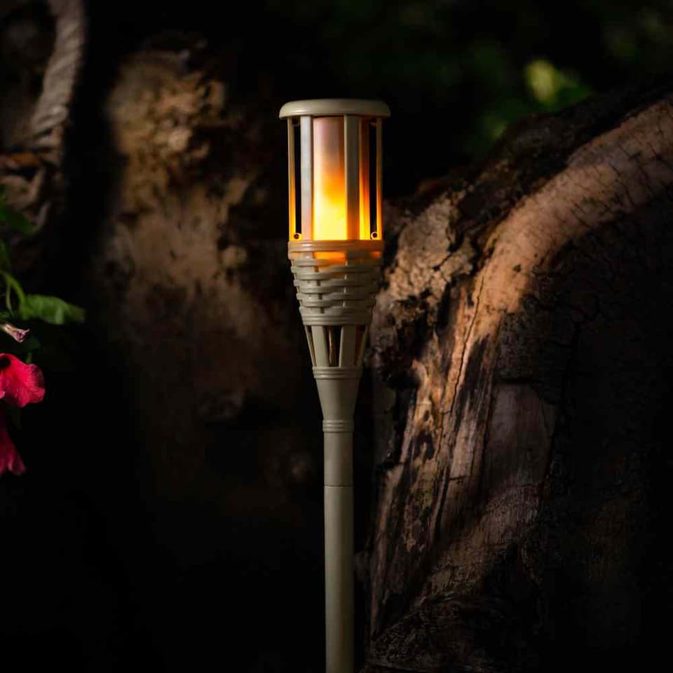 TrueFlame Solar Tiki Torch Light view 2