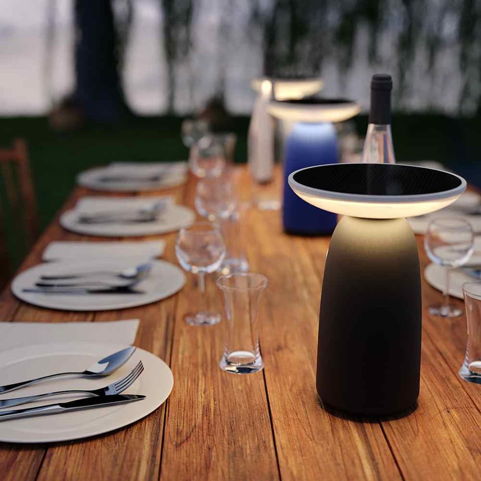 Lancaster Solar USB Camping Table Lamp - Black: Solar Lights