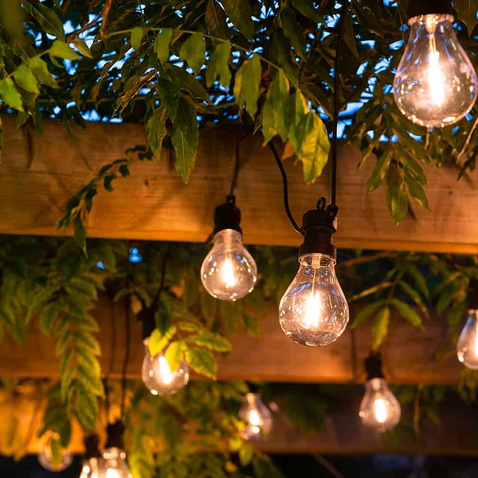 Edinburgh USB Solar Festoon Lights (Set Of 20) view 5