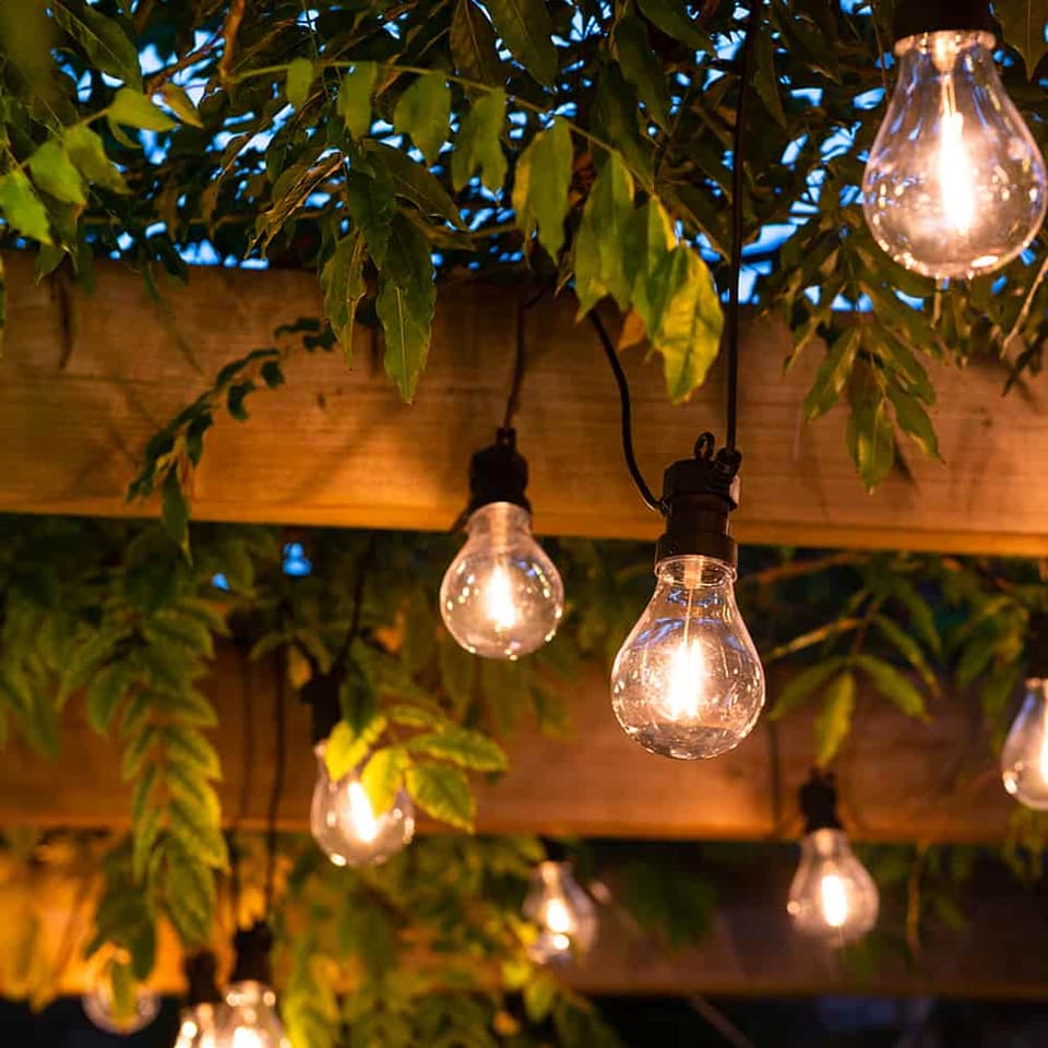 Edinburgh USB Solar Festoon Lights (Set Of 10) view 3