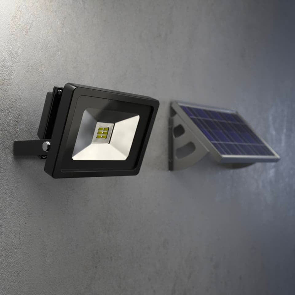 EVO SMD Remote Controlled Solar Floodlight view 4