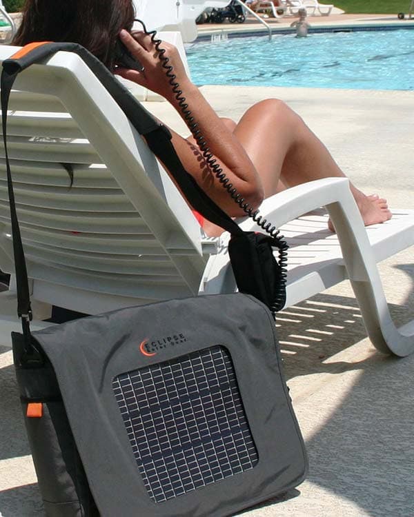 The Fusion Solar Messenger Bag view 4