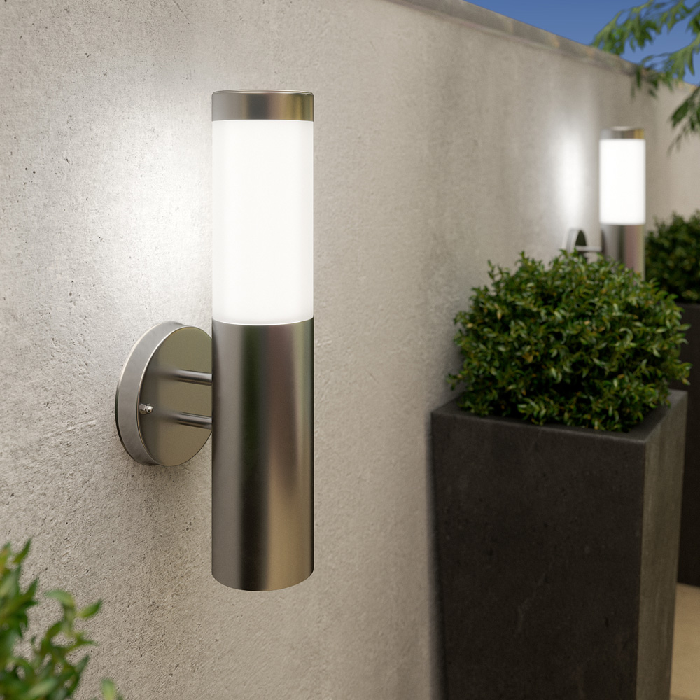 Canterbury USB Solar Wall Light
