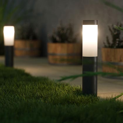 London Xt Solar Post Light Black Edition Lights Enhance Your Garden By Day And Add Mains Free Light At Night