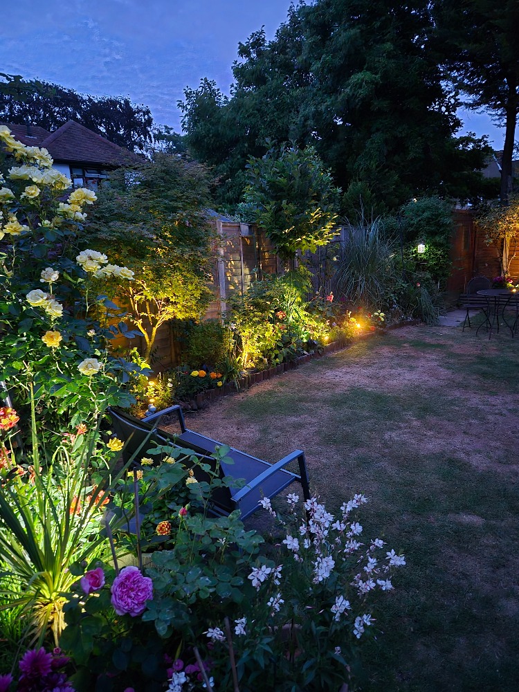 SolarCentre Atlas Faretti Solari Da Esterno Set Da 4 – Luci Da Giardino A LED 200 Lumen – Pannello 5,5W – Impermeabili